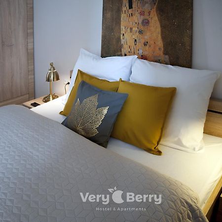 Przestronny Apartament Very Berry W Poznaniu Z Dwiema Sypialniami By Noclegi Renters Екстериор снимка