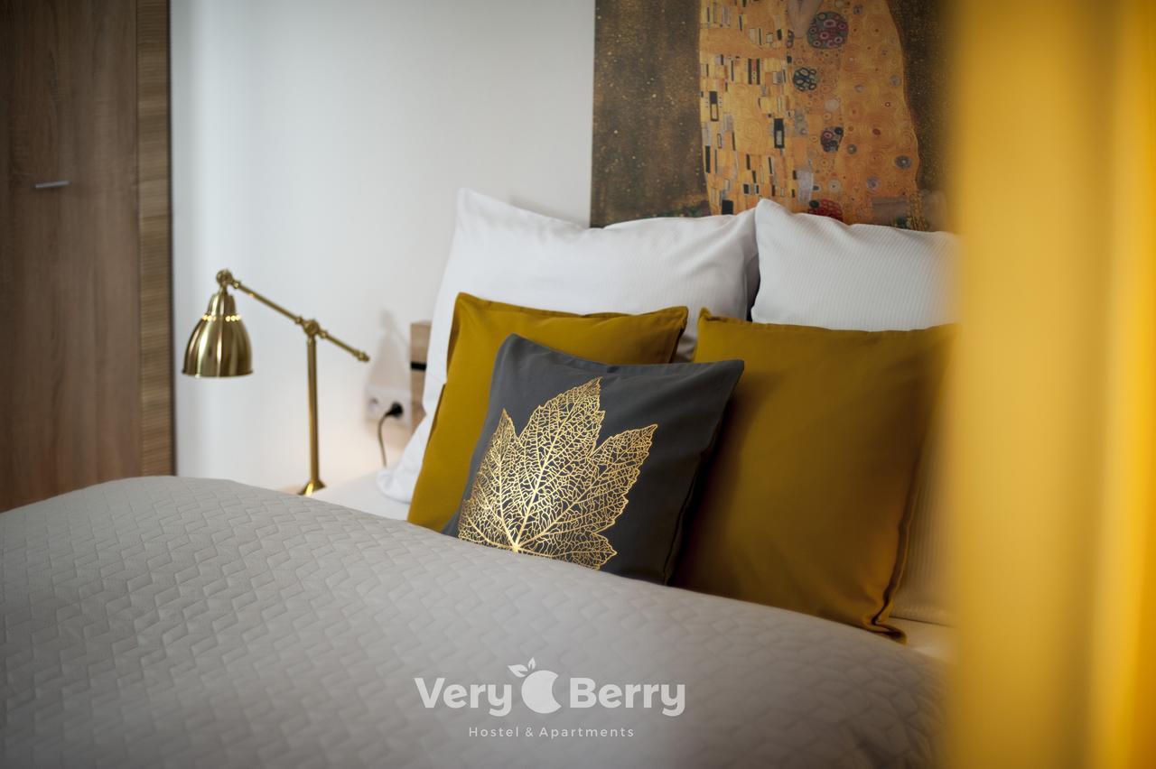 Przestronny Apartament Very Berry W Poznaniu Z Dwiema Sypialniami By Noclegi Renters Екстериор снимка